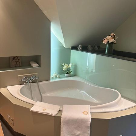 Sophia Rooms 14 Maasmechelen Esterno foto